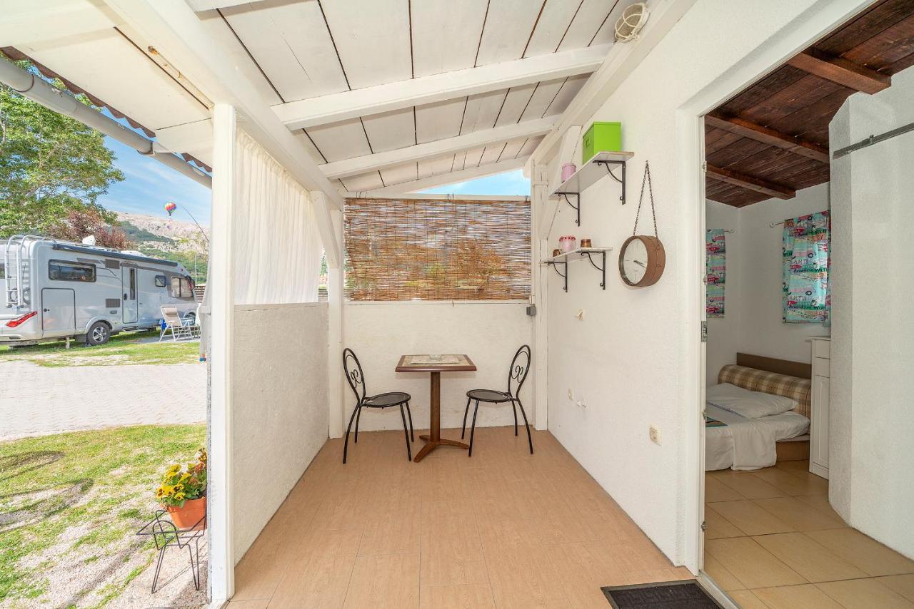 Camp Mali Bungalow 巴斯卡 外观 照片