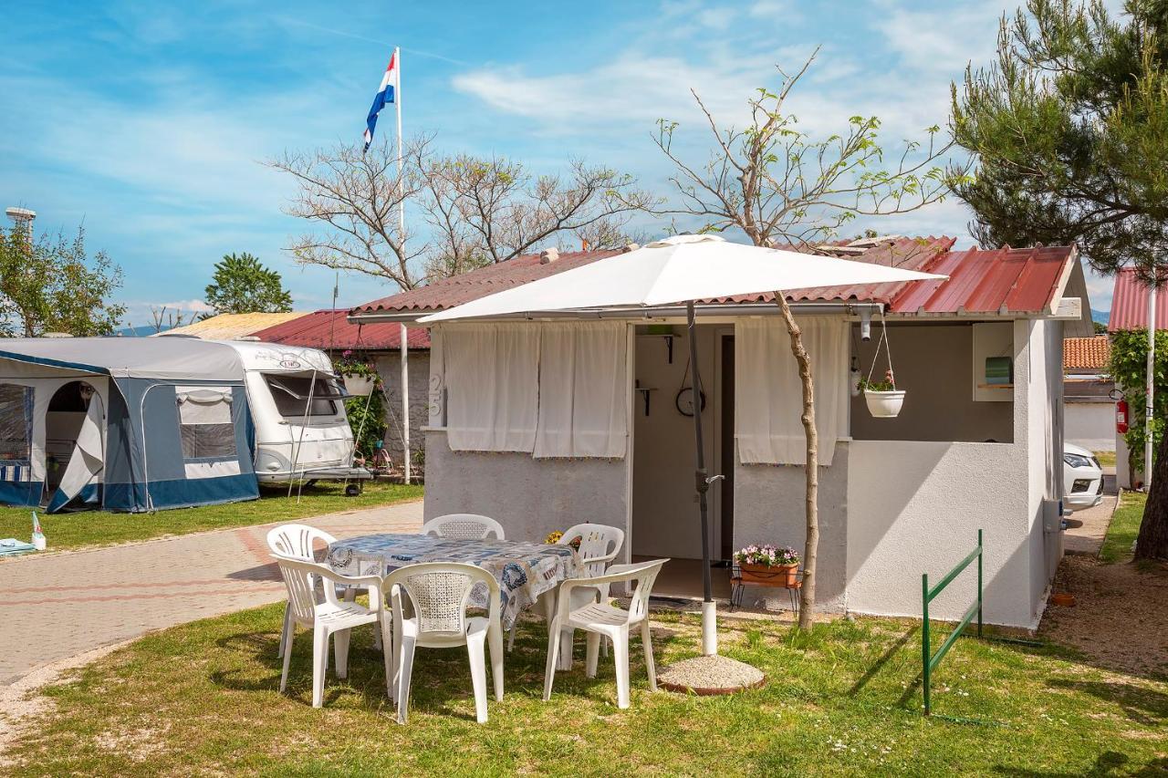 Camp Mali Bungalow 巴斯卡 外观 照片