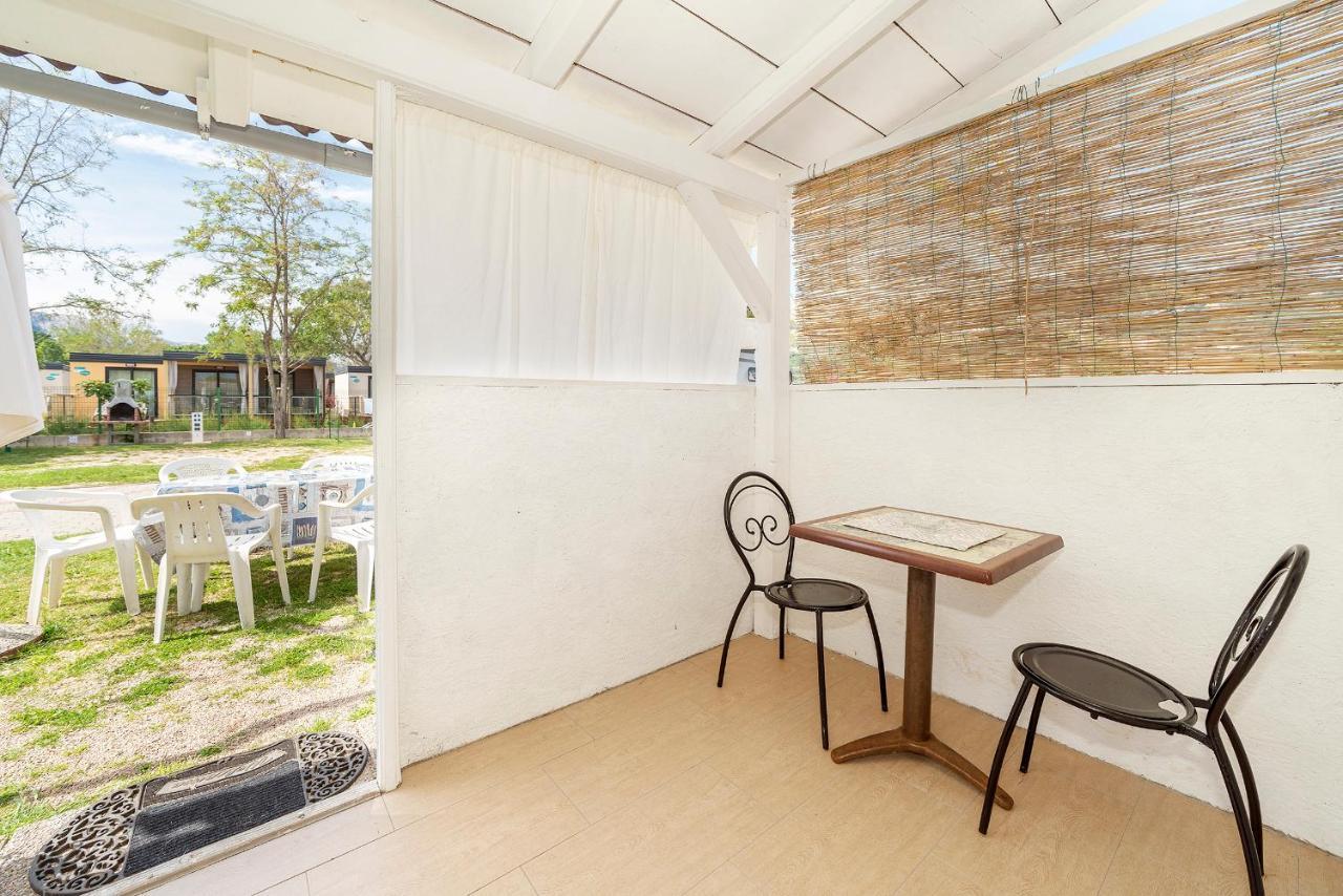 Camp Mali Bungalow 巴斯卡 外观 照片